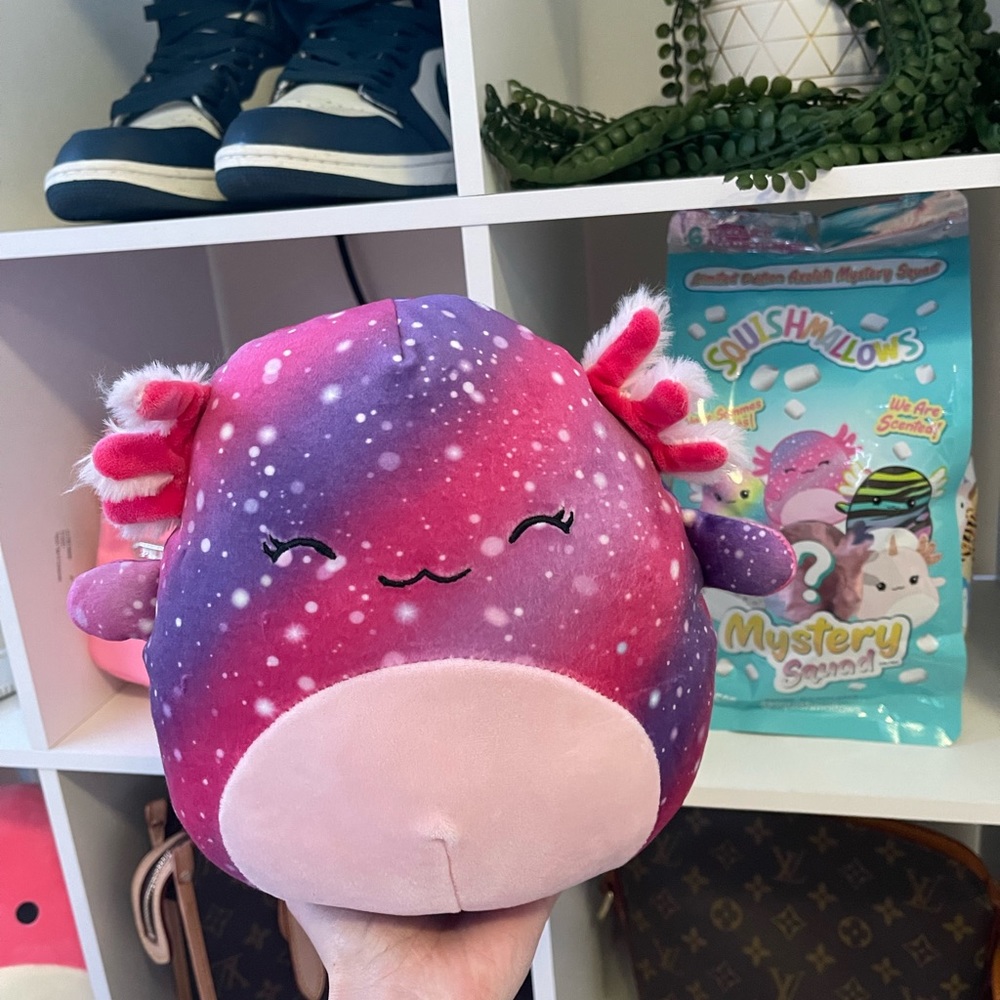 Axolotl Mystery Squad Limited Edition Squishmallow
